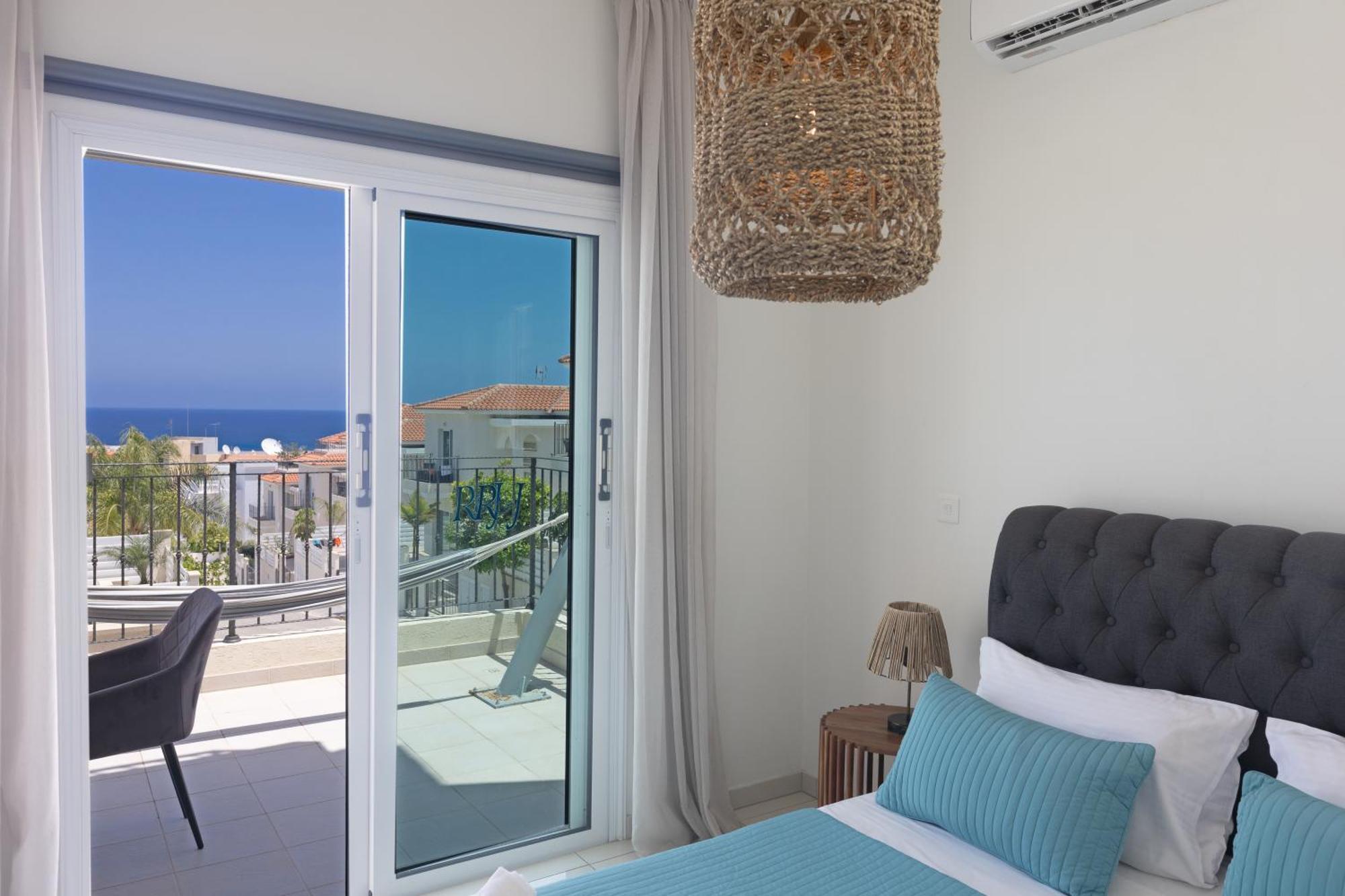 Romeo & Juliet Protaras