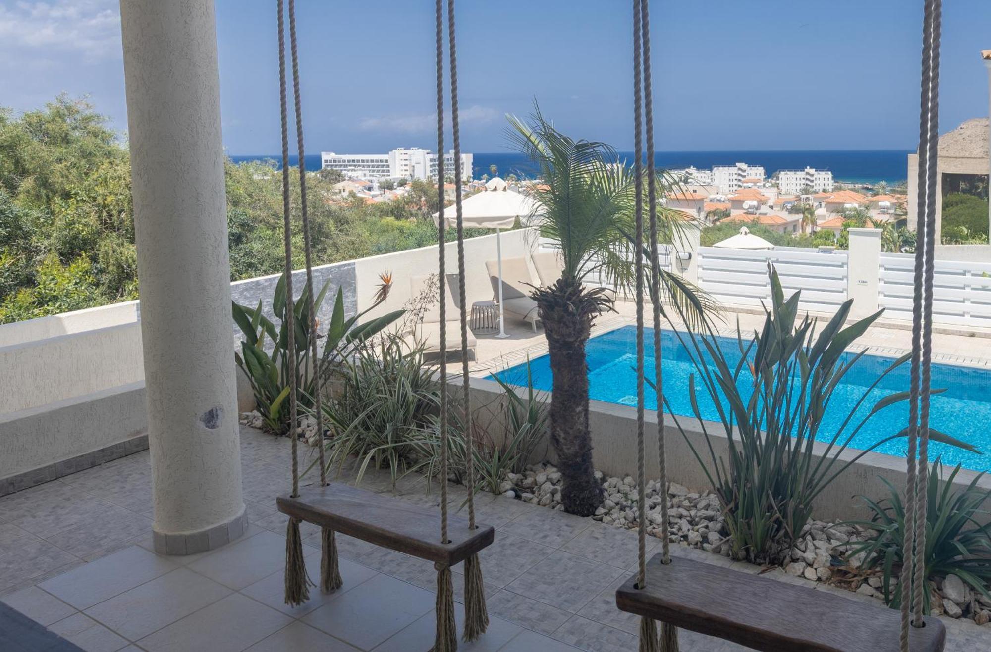 Romeo & Juliet Villa