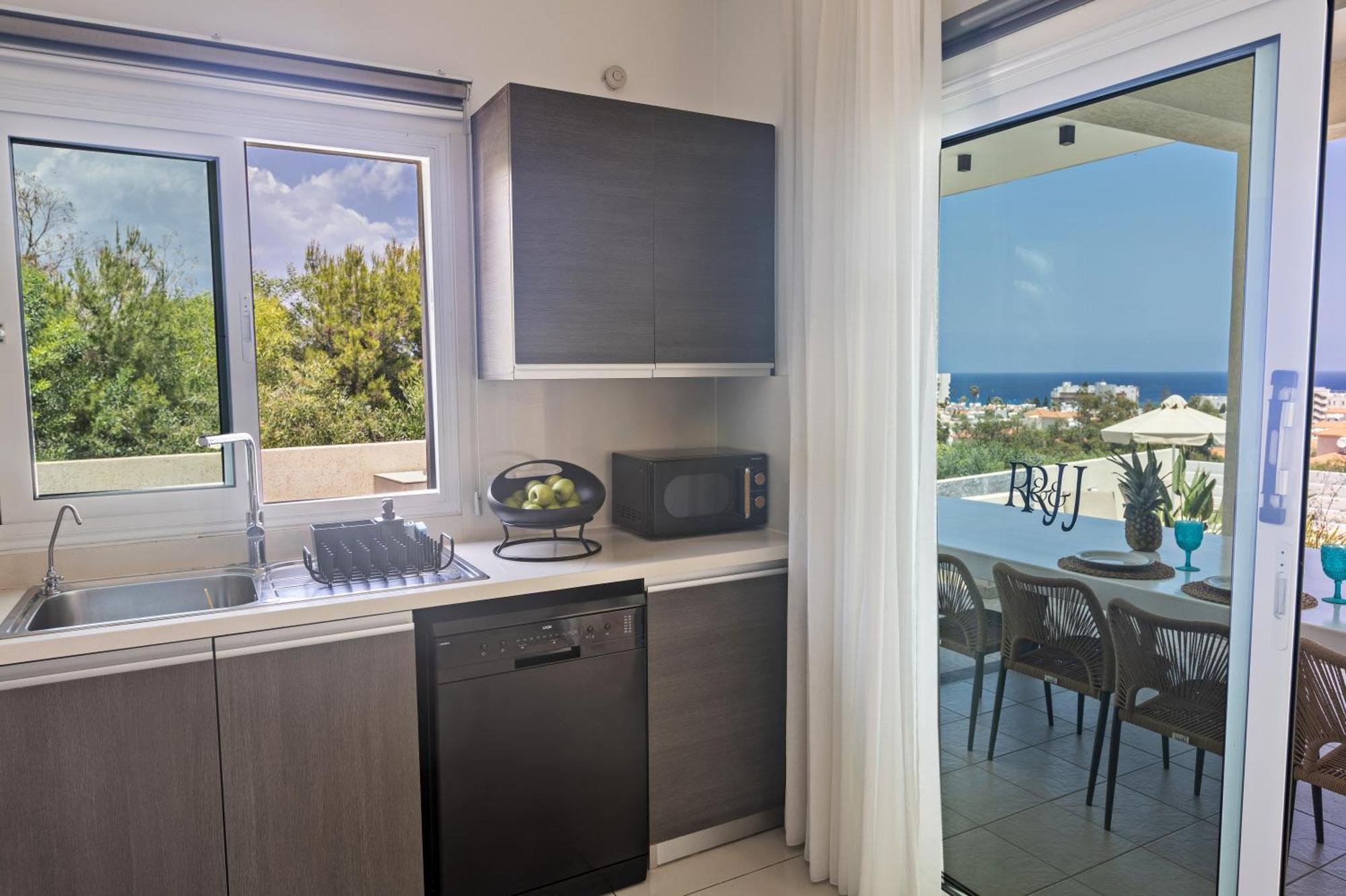 Romeo & Juliet Villa